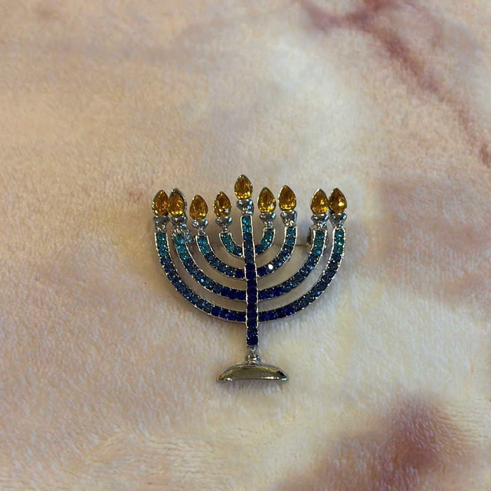 Blue and Gold Crystal Encrusted Hanukkah Menorah Brooch Pin NWT 1.75”x1.75” - Picture 15 of 15